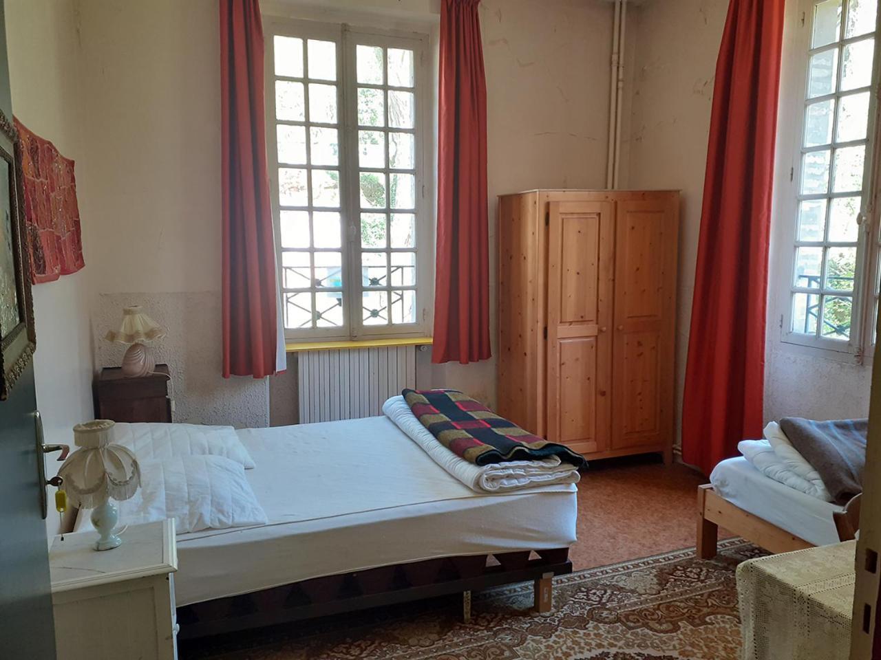 Le Moulin De Saleth Hotel Saint-Antonin-Noble-Val Bilik gambar