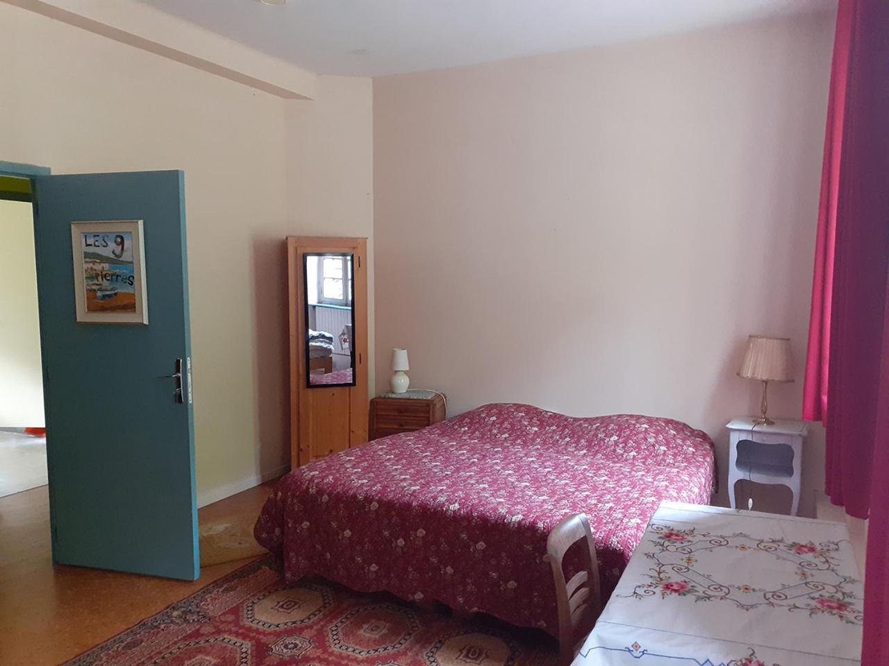 Le Moulin De Saleth Hotel Saint-Antonin-Noble-Val Bilik gambar